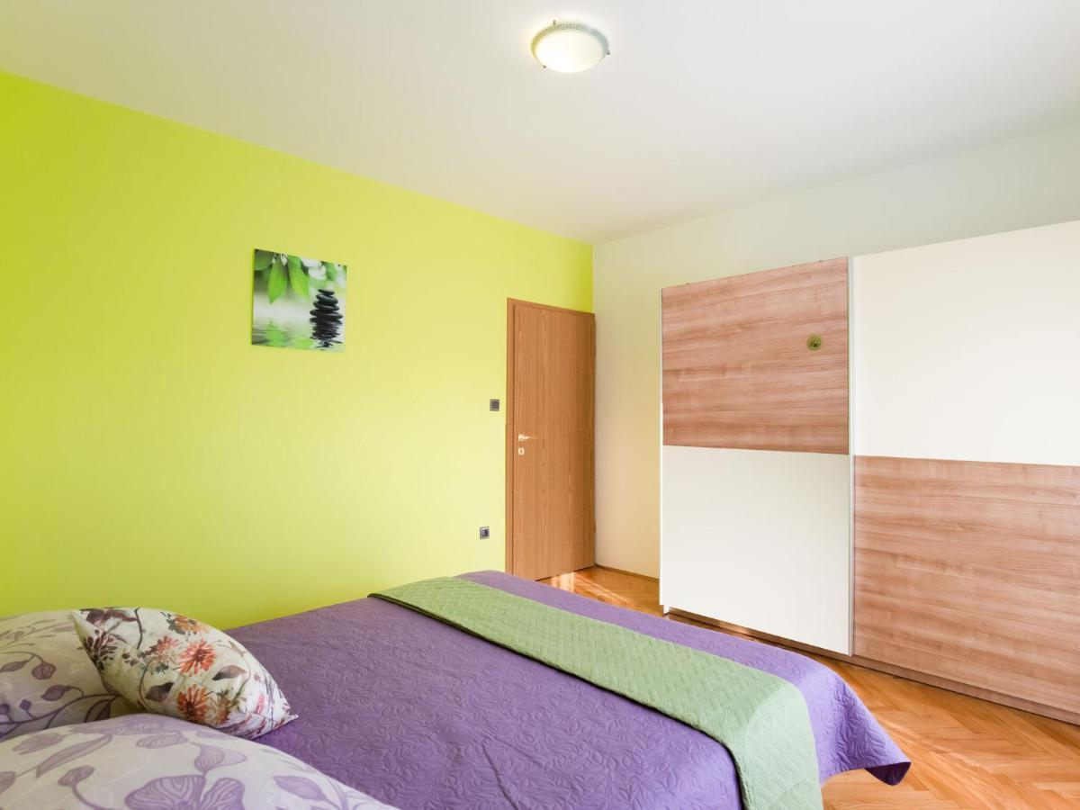 Delightful Apartment In Vir With Garden Luaran gambar