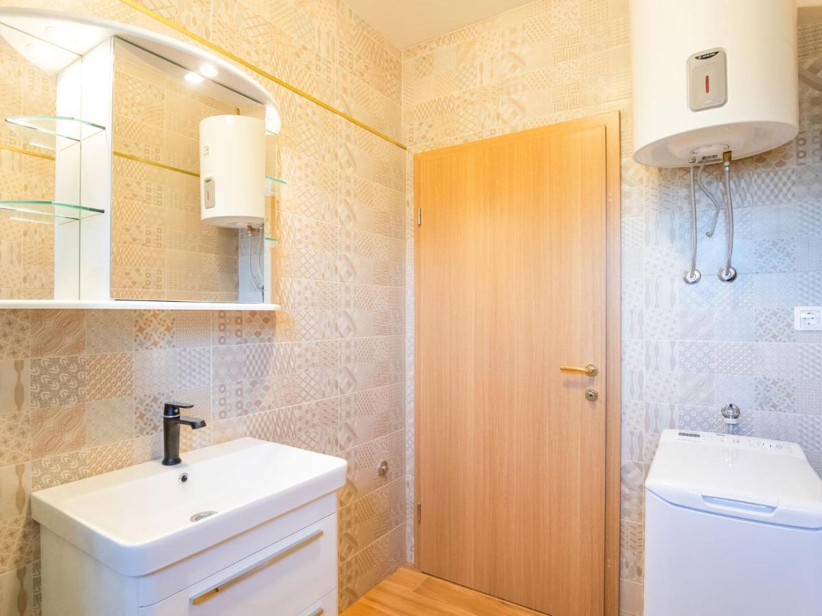 Delightful Apartment In Vir With Garden Luaran gambar